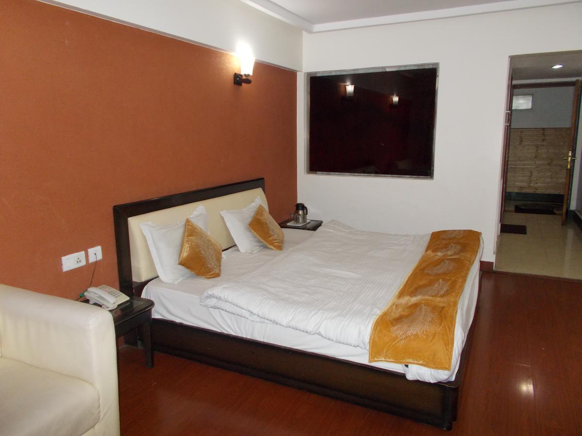 Hotel Well Come Park Nainital Kültér fotó